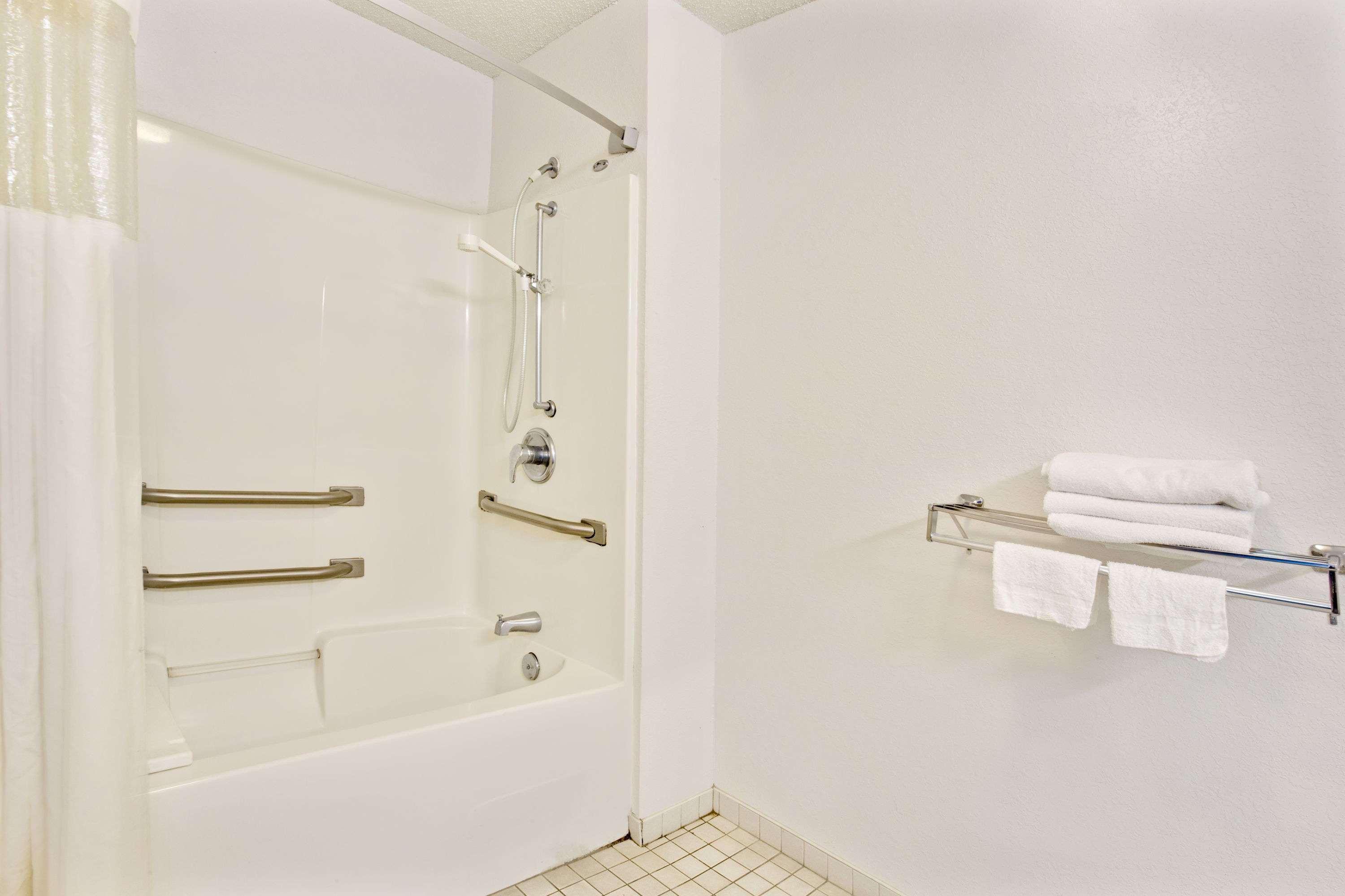 Travelodge Suites By Wyndham Macclenny I-10 Экстерьер фото